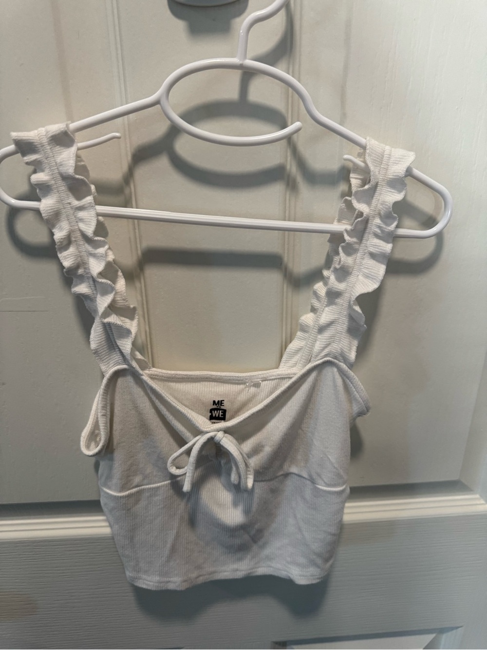 Me To We White Ruffle Strap Tie Front Crop Top Ribbed Tank XS
